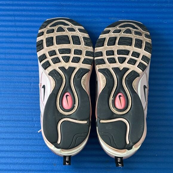 Nike Women's Athletic Shoes - Pink and Black - Picture 8 of 8